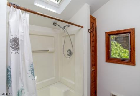 6 Quarry Road Delaware NJ 08559