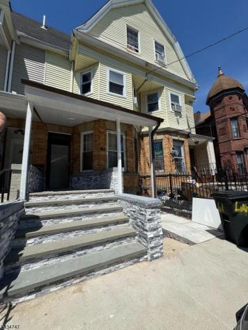 61 Lincoln Avenue Newark NJ 07104