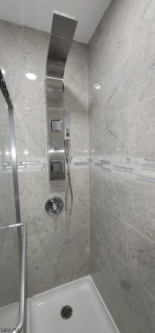 4 Arlington Place Piscataway NJ 08854