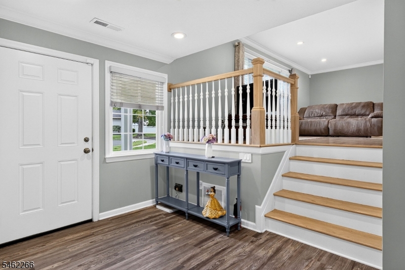 2 Braemar Circle Cranford NJ 07016