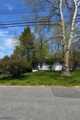 709 Lynda Lopatcong NJ 08865