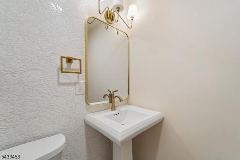 15 Elberta Road Maplewood NJ 07040