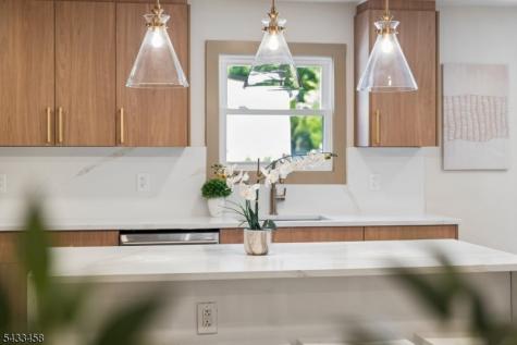 15 Elberta Road Maplewood NJ 07040