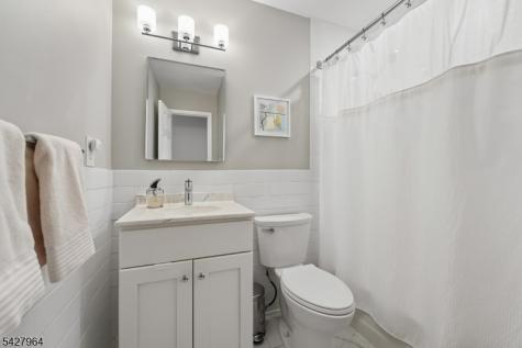 17 Tyndall Road South Brunswick NJ 08824