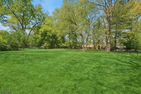17 Tyndall Road South Brunswick NJ 08824