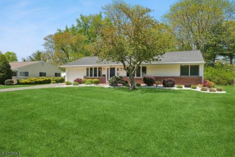 17 Tyndall Road South Brunswick NJ 08824
