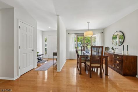 17 Tyndall Road South Brunswick NJ 08824