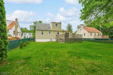 3 Roy Avenue Bloomingdale NJ 07403