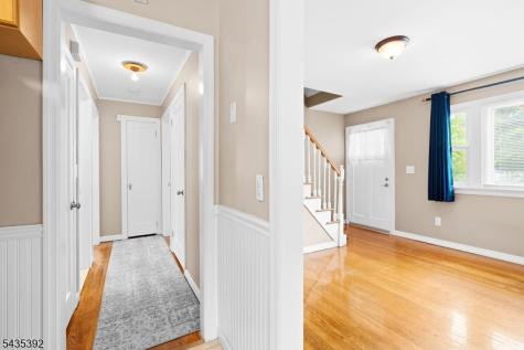 3 Roy Avenue Bloomingdale NJ 07403