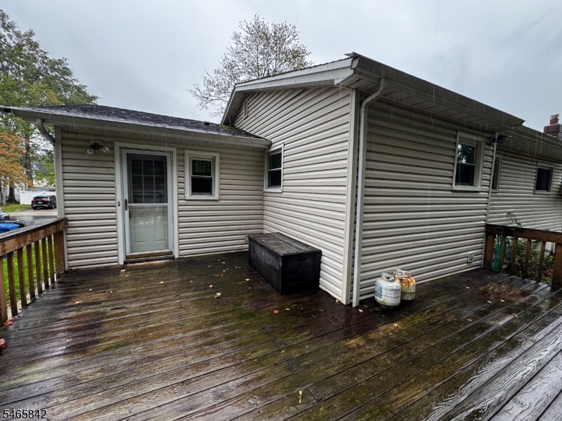 27 Frieda Lane Woodbridge NJ 07067