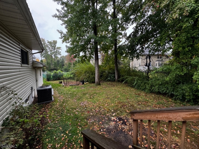 27 Frieda Lane Woodbridge NJ 07067
