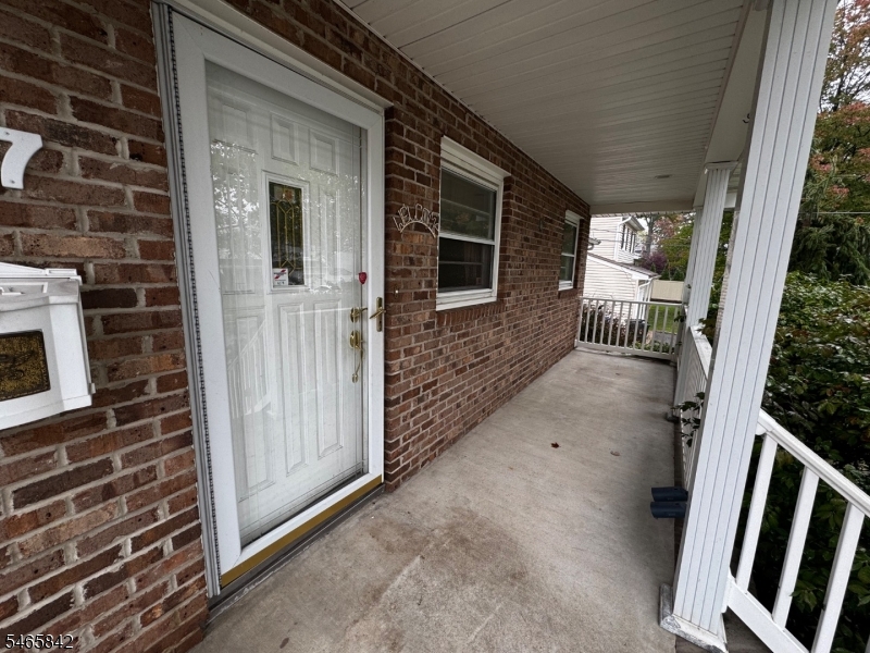 27 Frieda Lane Woodbridge NJ 07067