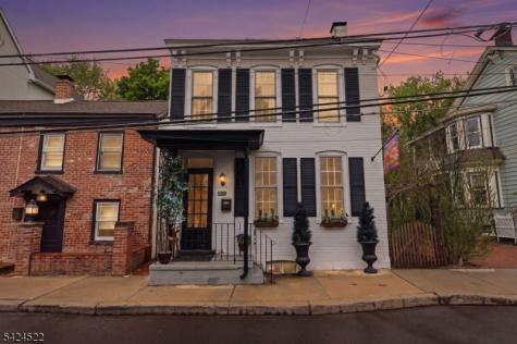 30 Swan Street Lambertville NJ 08530