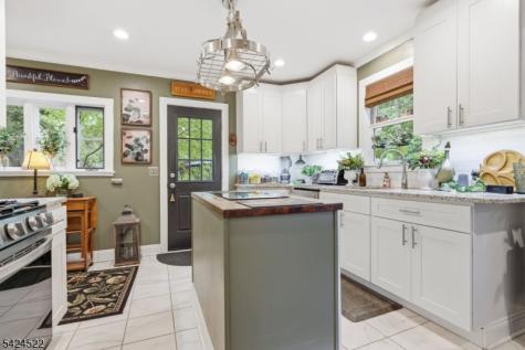 30 Swan Street Lambertville NJ 08530