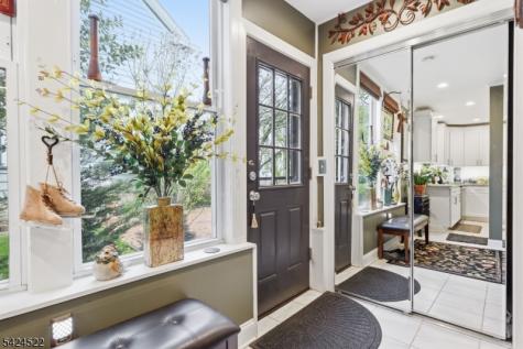 30 Swan Street Lambertville NJ 08530