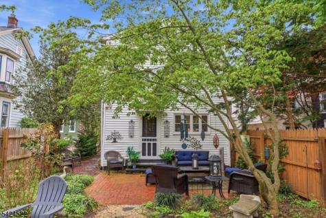 30 Swan Street Lambertville NJ 08530