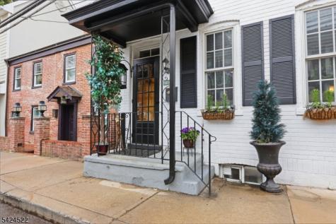 30 Swan Street Lambertville NJ 08530