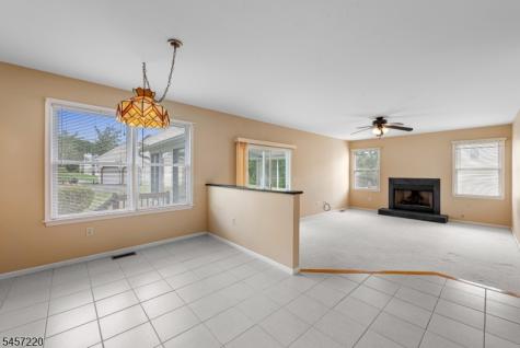 4 Hawthorn Drive Roxbury NJ 07876