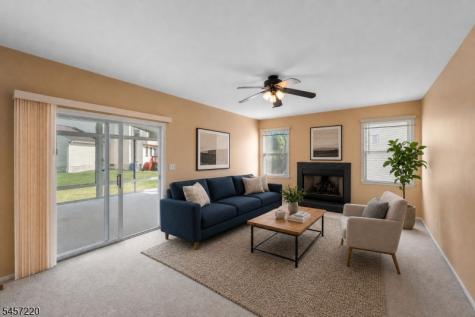 4 Hawthorn Drive Roxbury NJ 07876