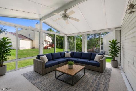4 Hawthorn Drive Roxbury NJ 07876