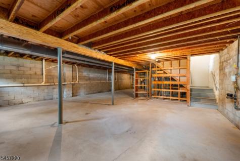 4 Hawthorn Drive Roxbury NJ 07876