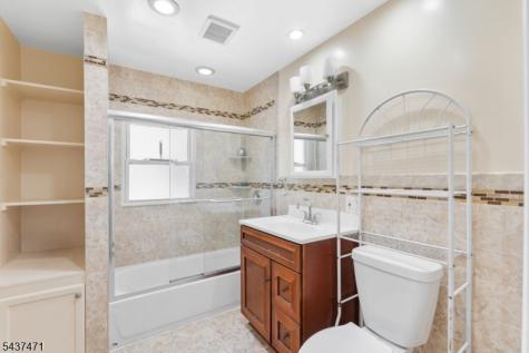 81 Kuna Terrace Irvington NJ 07111