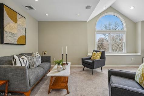 23 Mount Vernon Road Montclair NJ 07043
