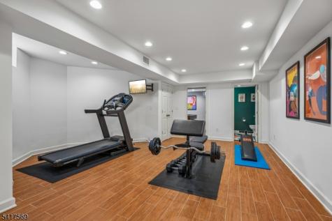 23 Mount Vernon Road Montclair NJ 07043