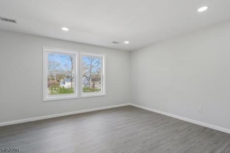 26 Hunterdon Road West Orange NJ 07052
