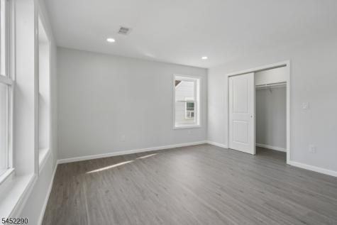 26 Hunterdon Road West Orange NJ 07052