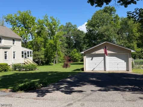 10 Bellows Lane Montville NJ 07082