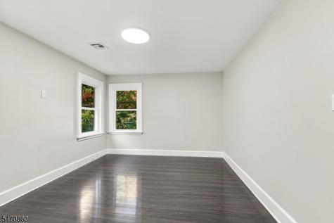 60 Warrington Place East Orange NJ 07017