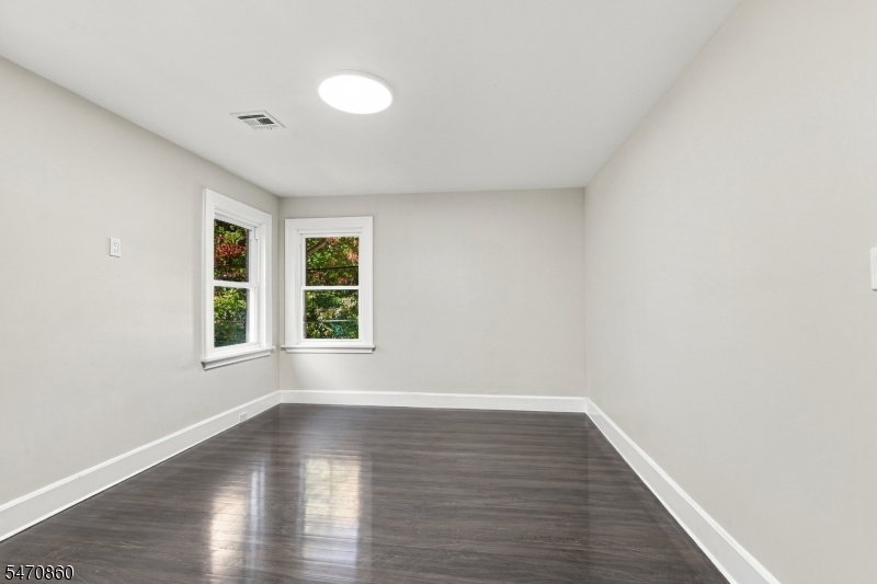 60 Warrington Place East Orange NJ 07017
