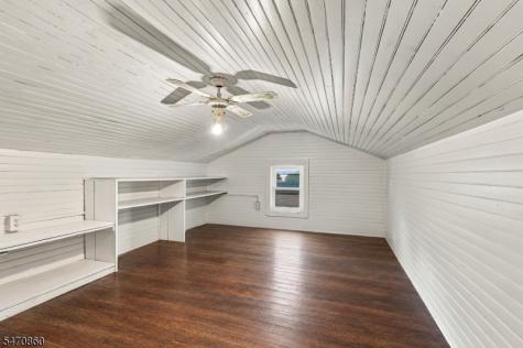 60 Warrington Place East Orange NJ 07017