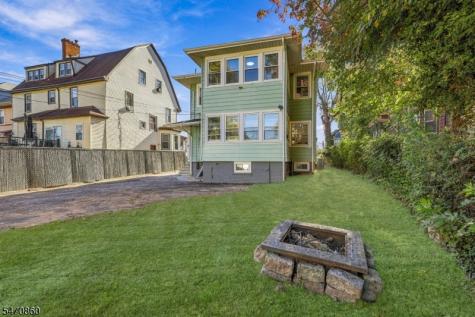 60 Warrington Place East Orange NJ 07017