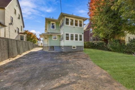 60 Warrington Place East Orange NJ 07017