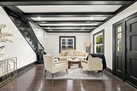 60 Warrington Place East Orange NJ 07017
