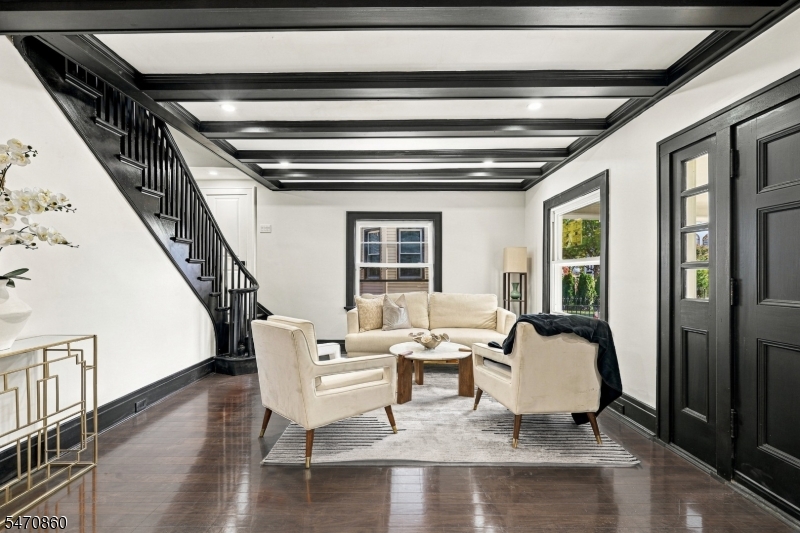 60 Warrington Place East Orange NJ 07017