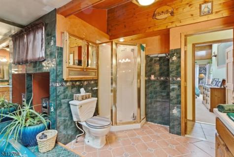 543 Lakeside Avenue Hopatcong NJ 07821