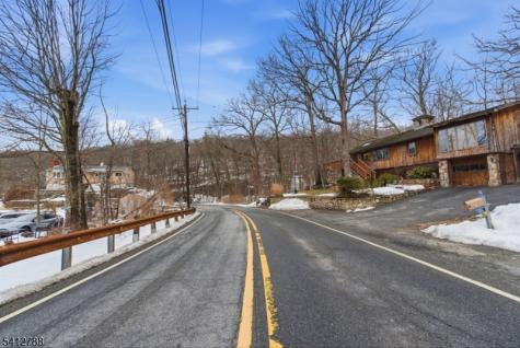 543 Lakeside Avenue Hopatcong NJ 07821
