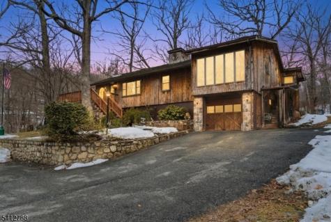 543 Lakeside Avenue Hopatcong NJ 07821