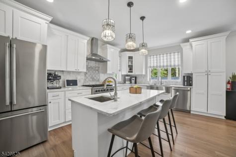152 Murray Hill Boulevard Berkeley Heights NJ 07974