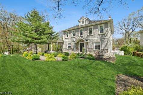 152 Murray Hill Boulevard Berkeley Heights NJ 07974