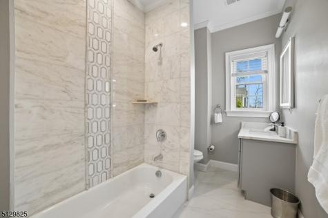 152 Murray Hill Boulevard Berkeley Heights NJ 07974