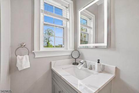 152 Murray Hill Boulevard Berkeley Heights NJ 07974