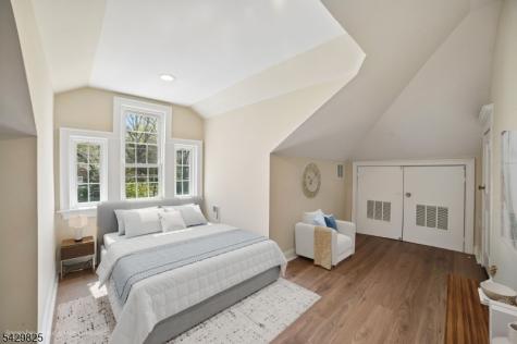 152 Murray Hill Boulevard Berkeley Heights NJ 07974
