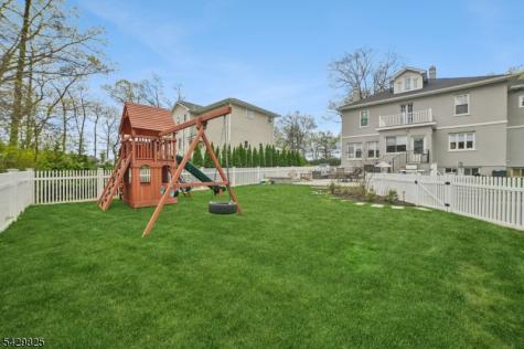 152 Murray Hill Boulevard Berkeley Heights NJ 07974