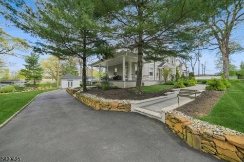 152 Murray Hill Boulevard Berkeley Heights NJ 07974