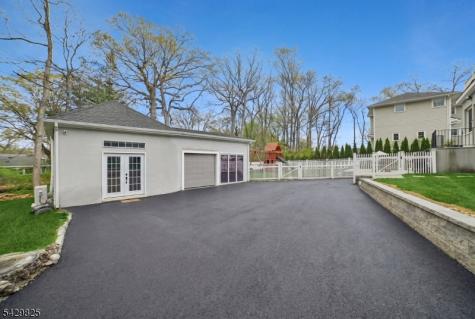 152 Murray Hill Boulevard Berkeley Heights NJ 07974