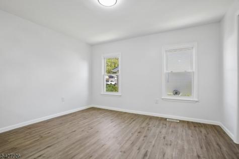 87 Edison Avenue Nutley NJ 07110